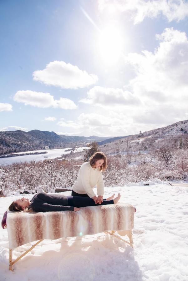 Wanderer Studio, An Off Grid Mountain Guest Studio With Fantastic Views グレンウッド・スプリングス エクステリア 写真